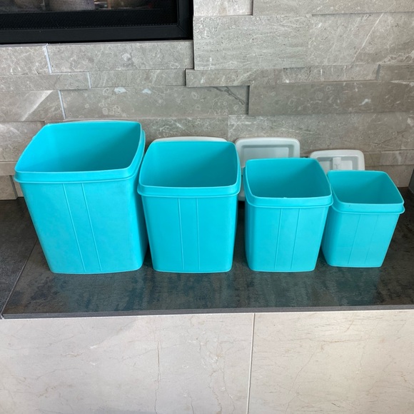 Vintage Turquoise kitchen canister set - Picture 9 of 10